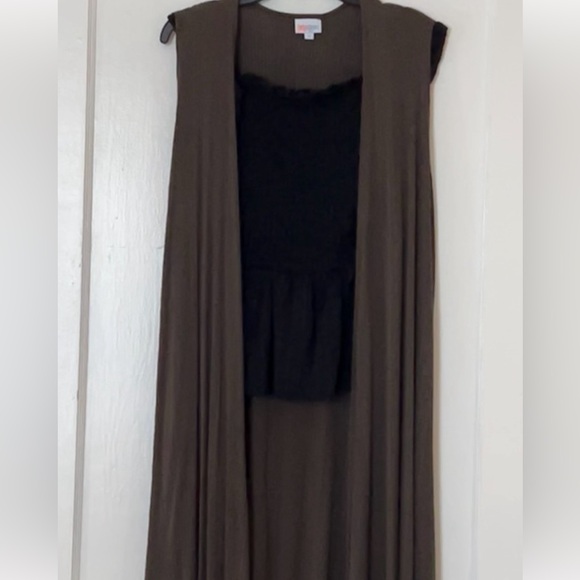 Duster 🍃🐢 - Picture 2 of 11